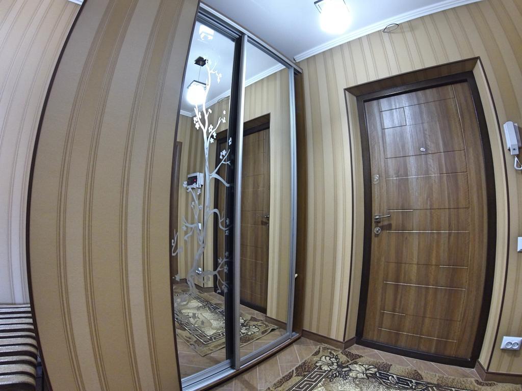 Naberezhnaya Roshen Apartamento Vinnytsia Exterior foto